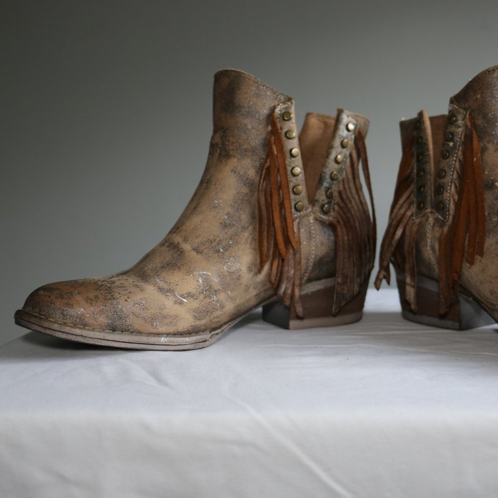 Circle G Brown Studded Fringe Booties